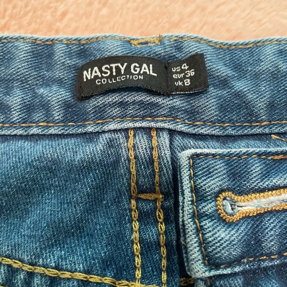 Nasty Gal Two Tone Mom Jeans - Picture 9 of 12